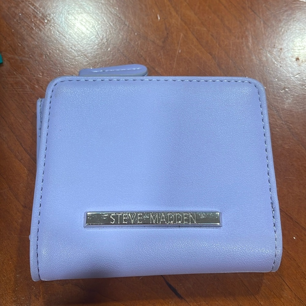 Steve Madden Purple Wallet Zipper Coin ID and Card Holder Snap Closer